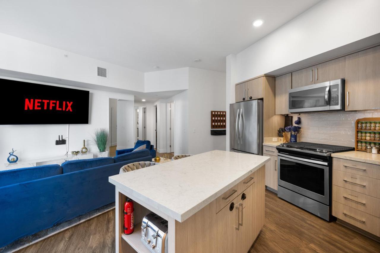 Park Lux Playhouse Apartment San Diego Bagian luar foto