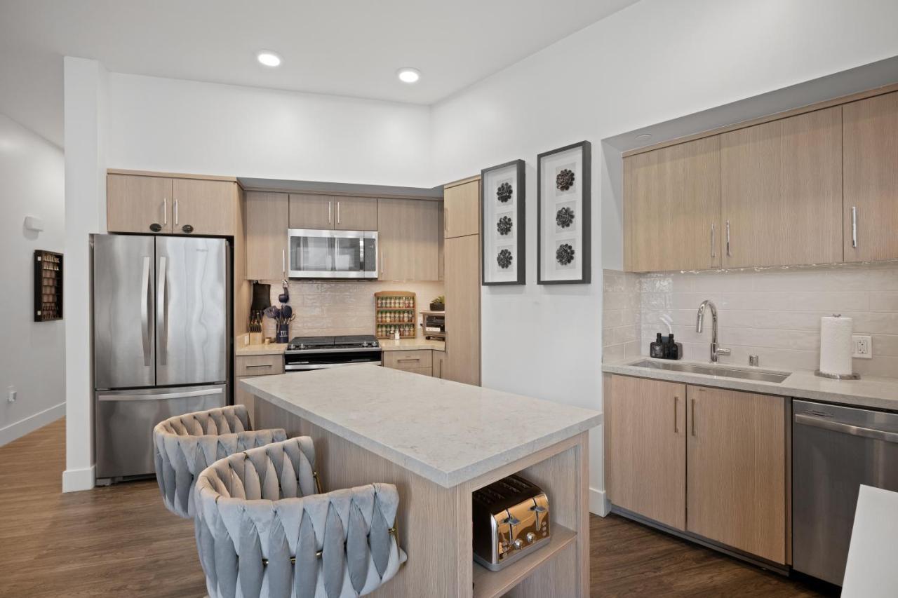 Park Lux Playhouse Apartment San Diego Bagian luar foto
