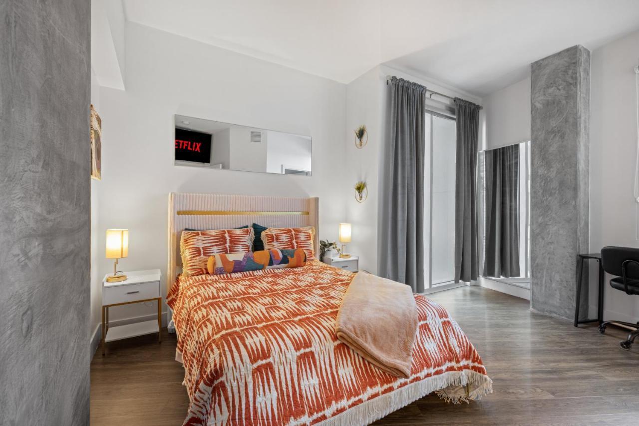 Park Lux Playhouse Apartment San Diego Bagian luar foto