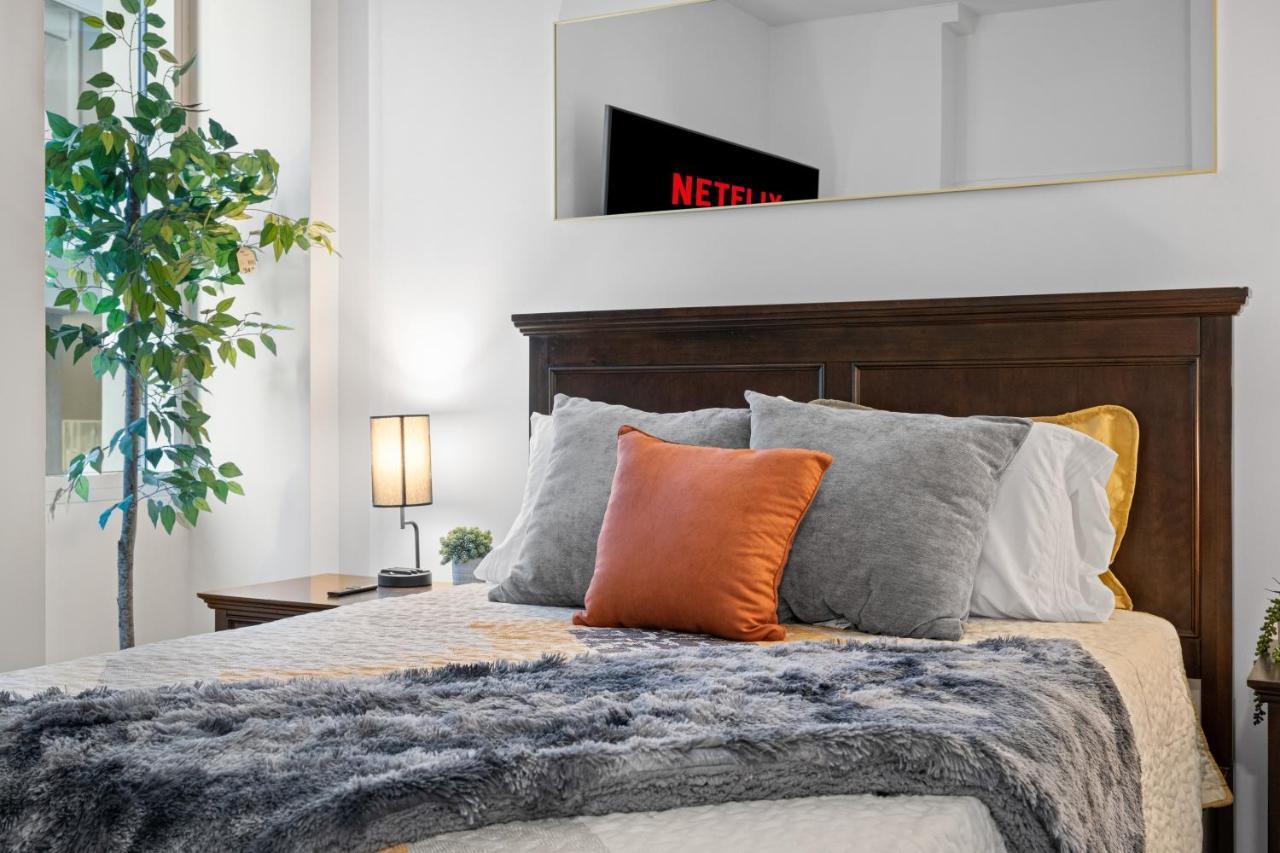 Park Lux Playhouse Apartment San Diego Bagian luar foto
