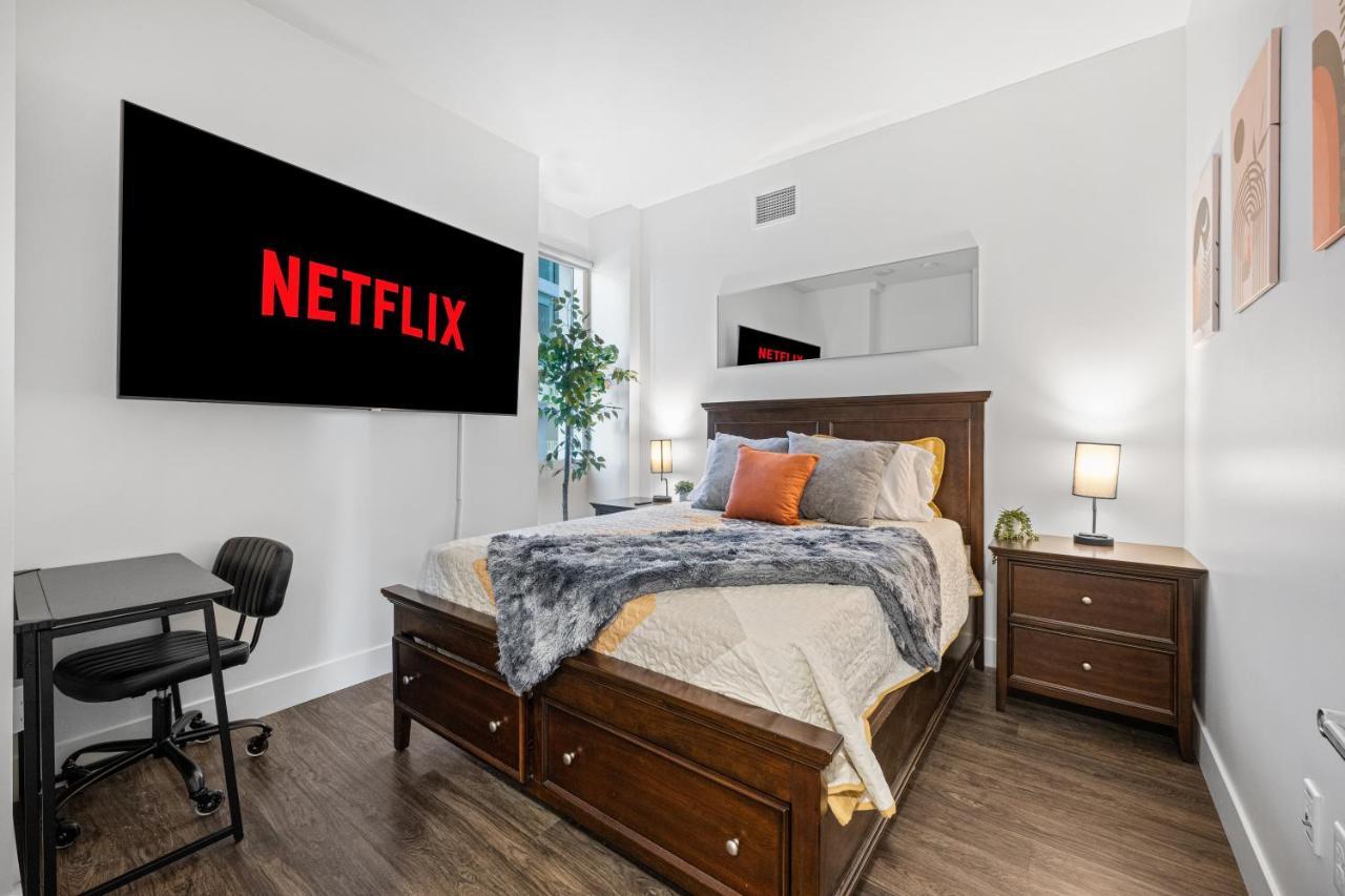 Park Lux Playhouse Apartment San Diego Bagian luar foto