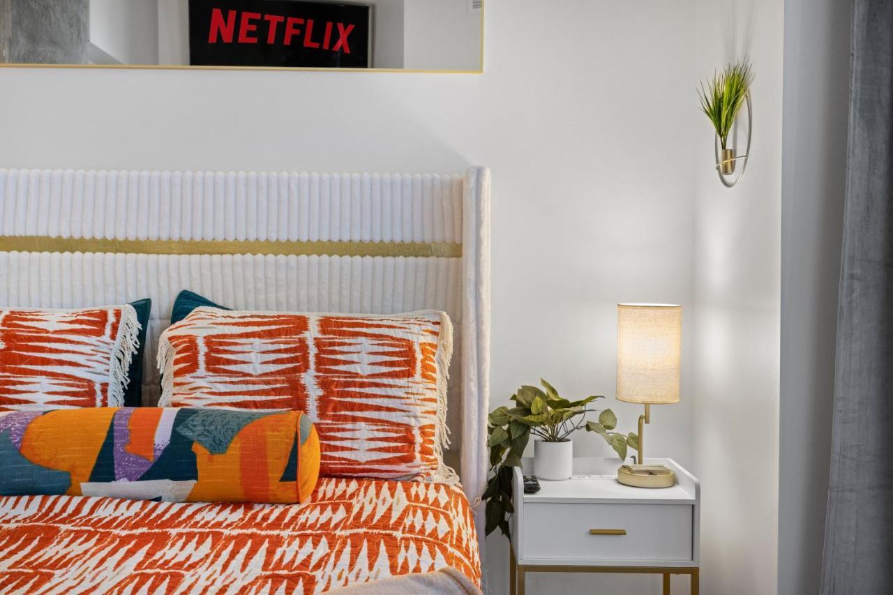Park Lux Playhouse Apartment San Diego Bagian luar foto
