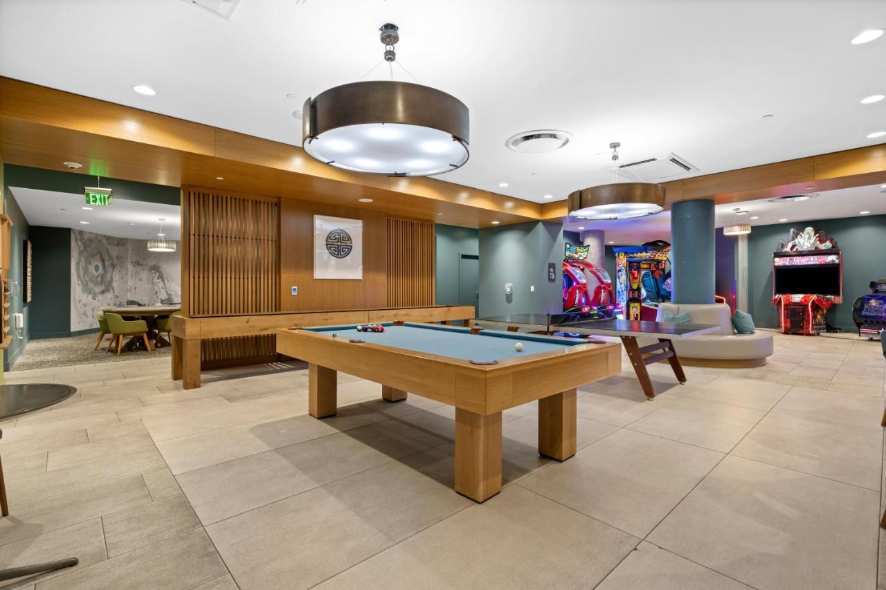 Park Lux Playhouse Apartment San Diego Bagian luar foto